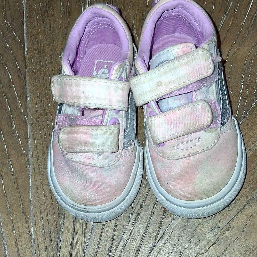 Vans Kids Pastel Pink Velcro Sneakers